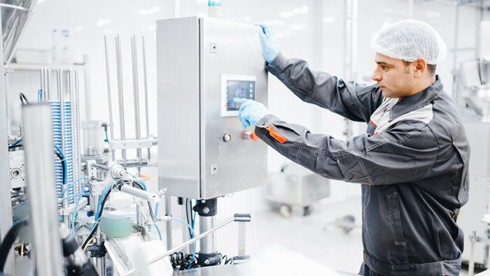 Operator Pharmaceutical Factory